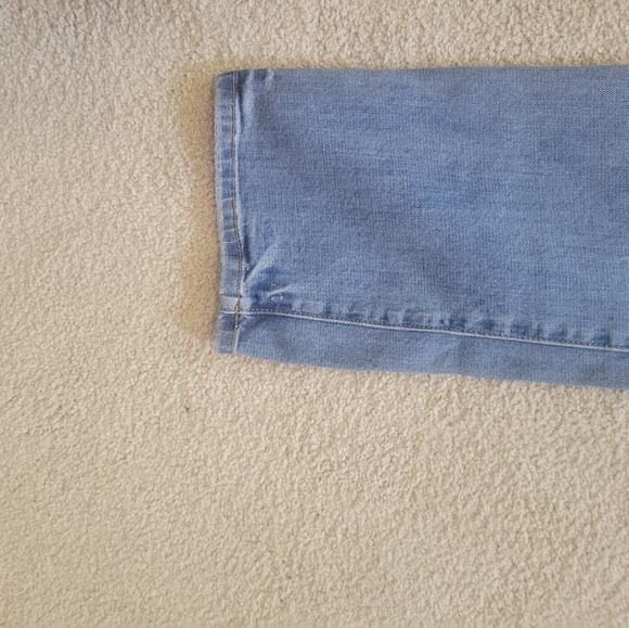 CAbi High Straight Light Wash Jeans Size 12 - Picture 16 of 16